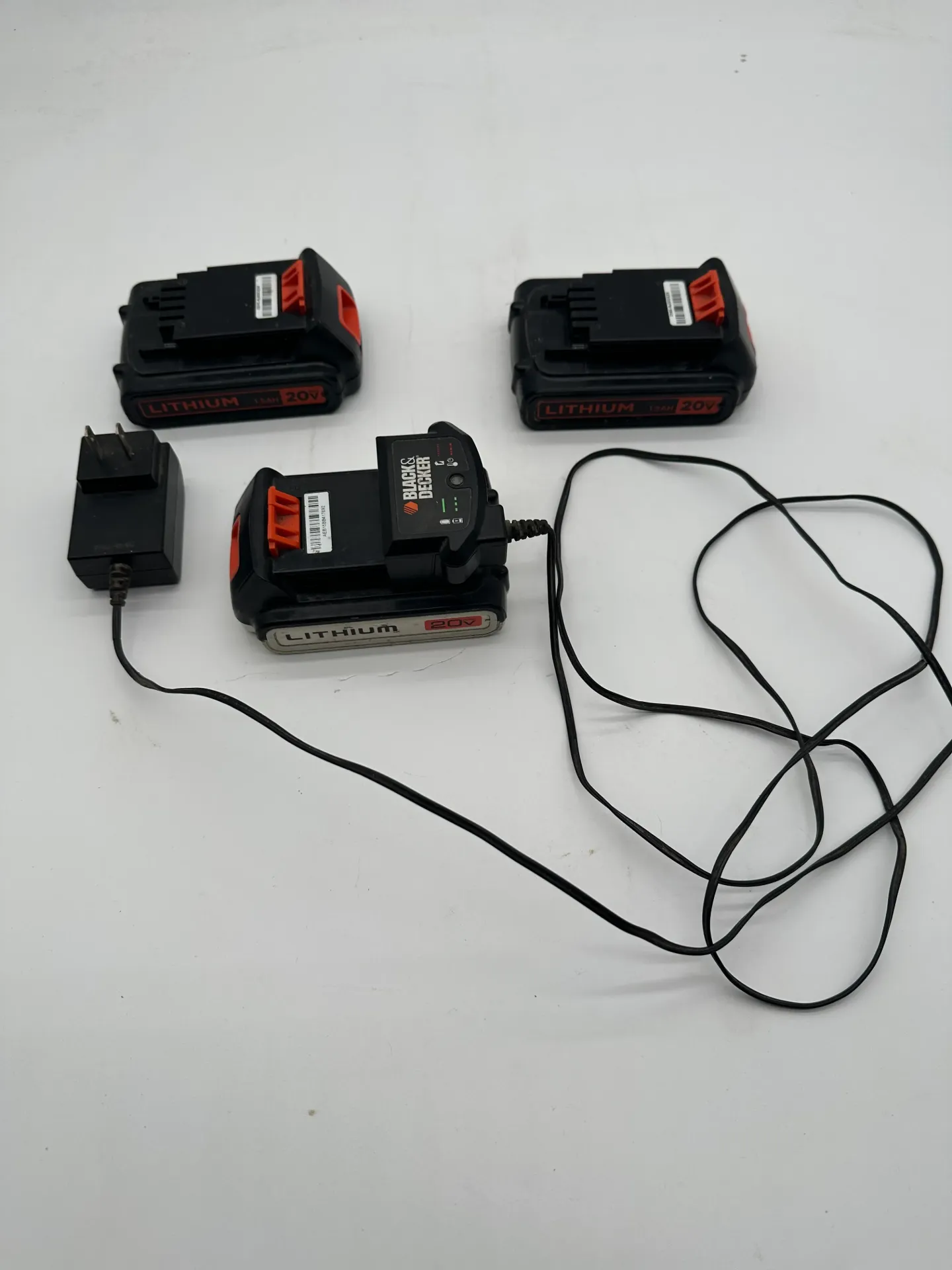 LBXR20 Black and Decker 1.5Ah 20V Max Lithium Ion Battery & Charger LCS162 Tested